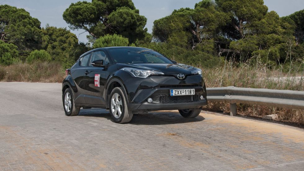 37 χλμ./ώρα. Το Toyota C-HR, παρά το πιο μικρό μεταξόνιο του και τη σχετικά σφιχτή ανάρτηση, χάρη στην πολύ καλή απόσβεση που έχει αποτέλεσε την ευχάριστη έκπληξη. 
