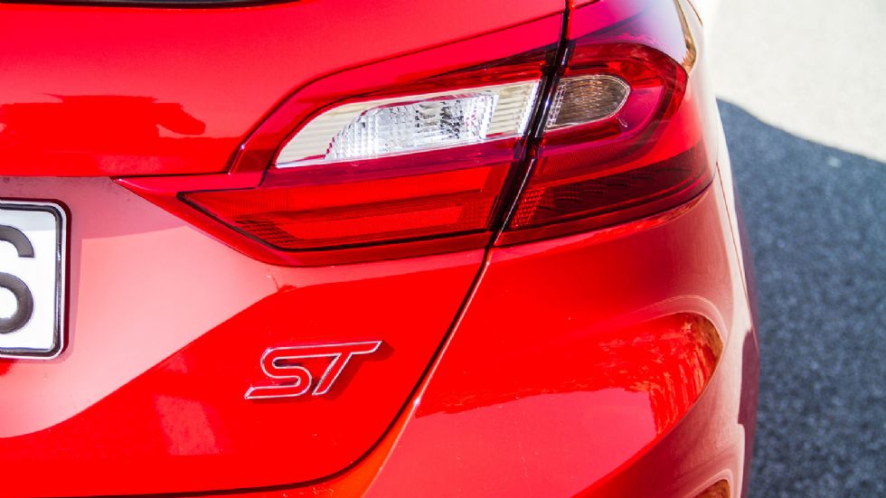 Ford Fiesta ST Vs Volkswagen Polo GTI