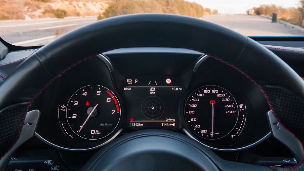Δοκιμή: Alfa Romeo Giulia Veloce Ti Q4