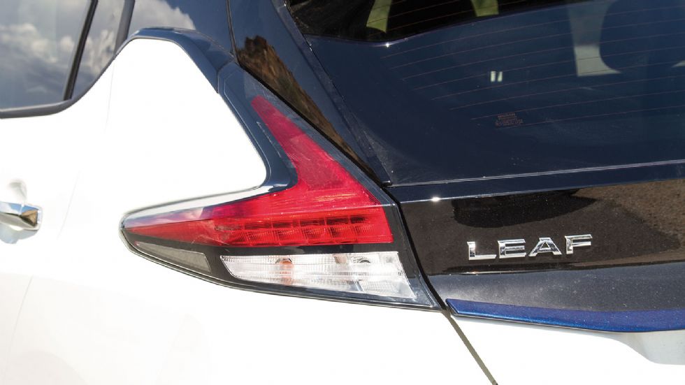 Nissan LEAF Vs Opel Corsa-e