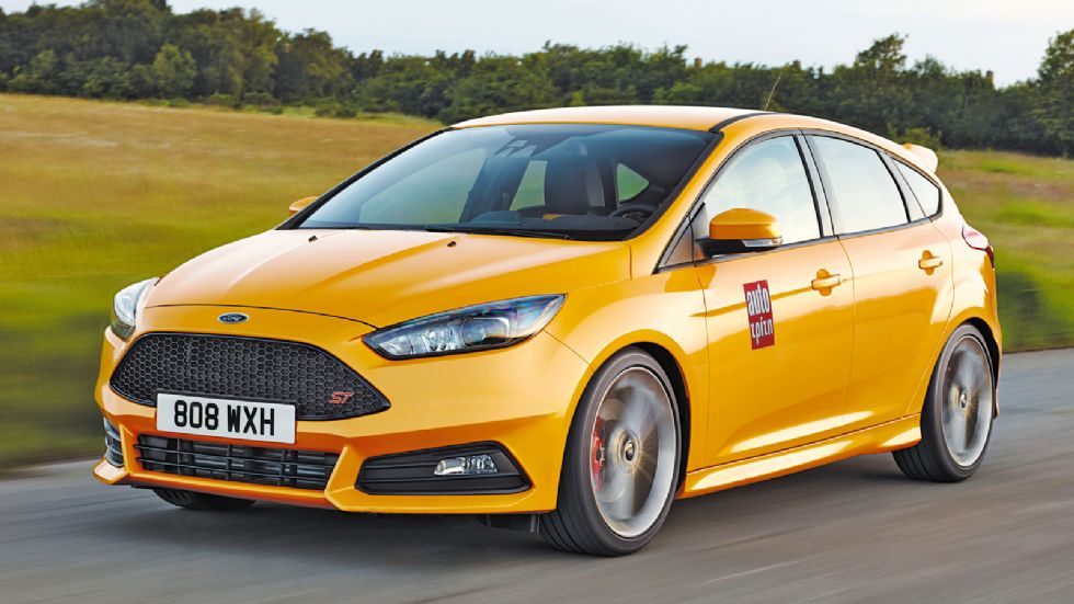 Το Focus ST διατίθεται πλέον και με 2λιτρο turbodiesel κινητήρα 185 ίππων με 400 Nm ροπής, αλλά κυρίως με κατανάλωση μόλις 4,2 λτ./100 χλμ. και 110 γρ. CO2/χλμ.