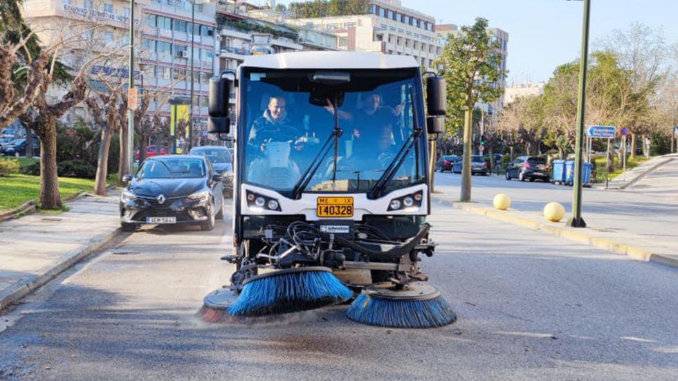 Γουδή: Κυριακάτικη «φασίνα» από τον Δήμο Αθηναίων