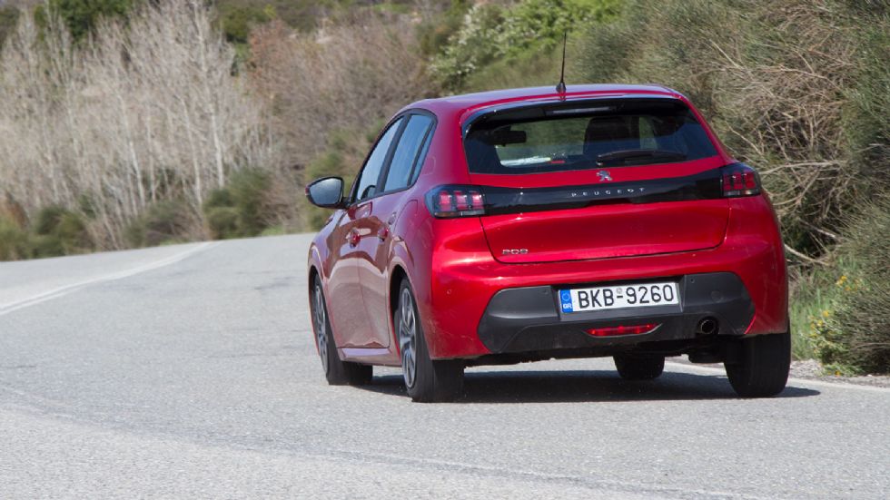 O όμιλος Peugeot-Citroen εξέλιξε τον 1,5 BlueHDi, έναν εξαιρετικό diesel κινητήρα, που μας έχει αφήσει άριστες εντυπώσεις σε όποιο μοντέλο και αν τον έχουμε δοκιμάσει.