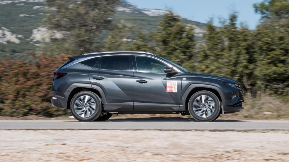 Το Tucson συνδυάζει τον 1.600άρη κινητήρα των 150 ίππων, με ήπια υβριδικό 48-βολτο σύστημα και χειροκίνητο κιβώτιο iMT, ανακοινώνοντας  τα καλύτερα νούμερα επιδόσεων. 