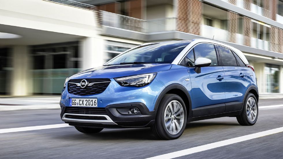 
Το Opel Crossland X είναι διαθέσιμο στην έκδοση X-Clusive με κινητήρα βενζίνης 1,2 λτ. με 130 ίππους και με τον diesel των 1,5 λτ. με 120 ίππους, ενώ και οι δύο κινητήρες συνδυάζονται είτε με χειροκ