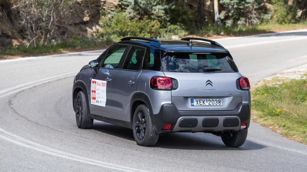 Με 110 ίππους και 6άρι χειροκίνητο κιβώτιο το Citroen C3 Aircross είναι μία από τις πιο οικονομικές και ευχάριστες επιλογές βενζίνης.