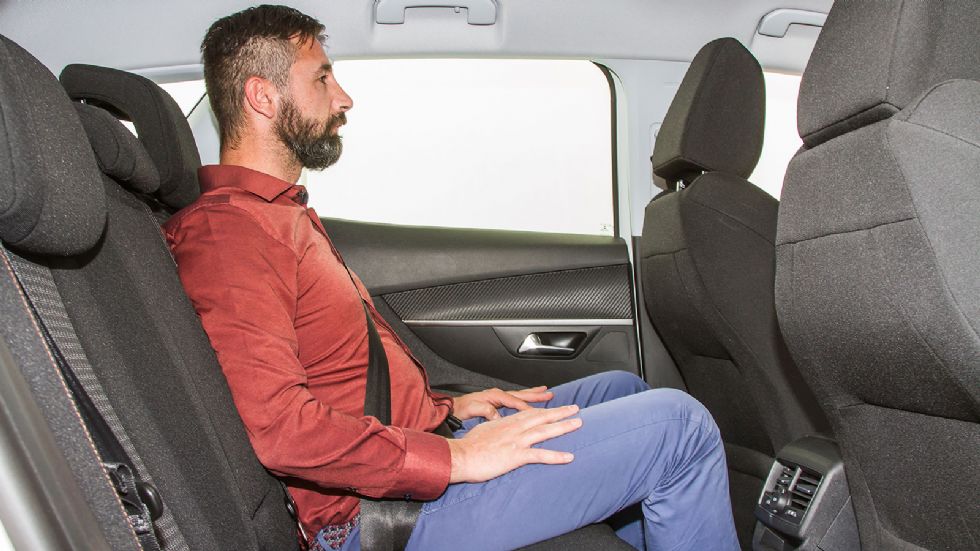 Jeep Compass Vs Peugeot 3008