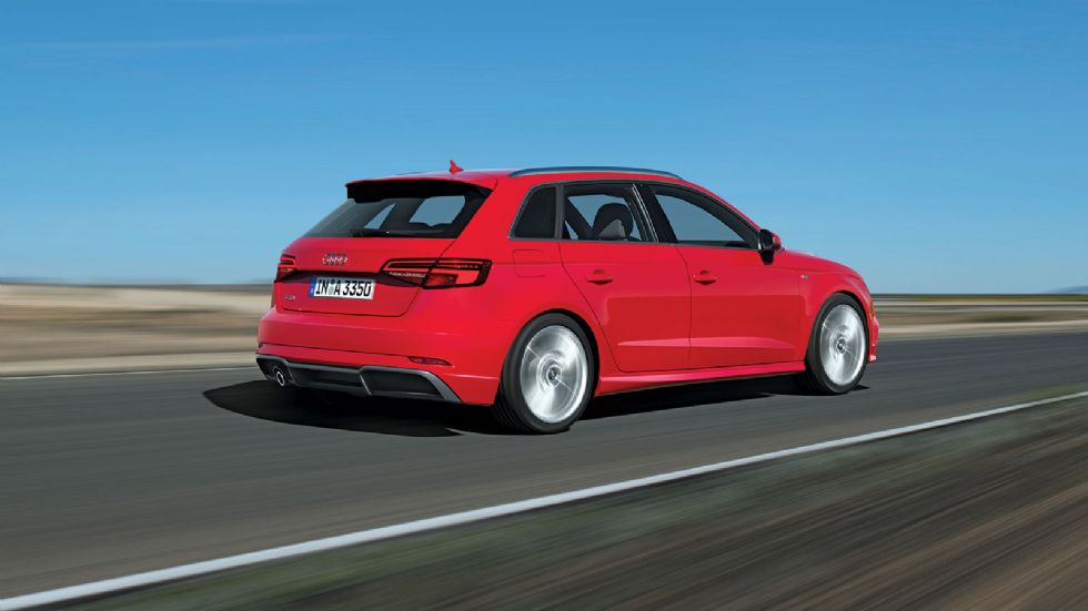 Το 150άρι Α3 Sportback γέρνει ελάχιστα και όπως όλα τα Α3, έχει ένα χαρακτηριστικά «δεμένο» πλαίσιο.
