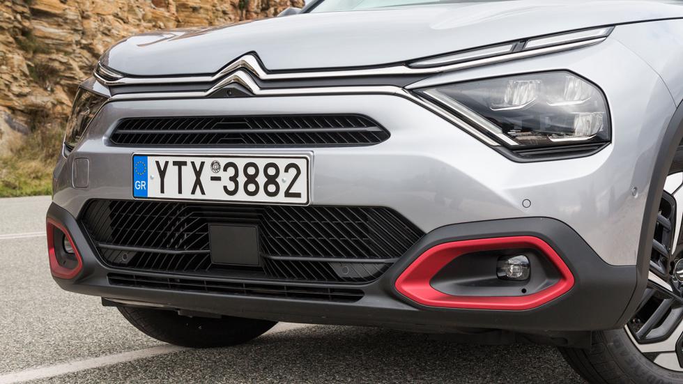 Citroen C4 C-Cross Vs Opel Astra Vs VW T-Roc