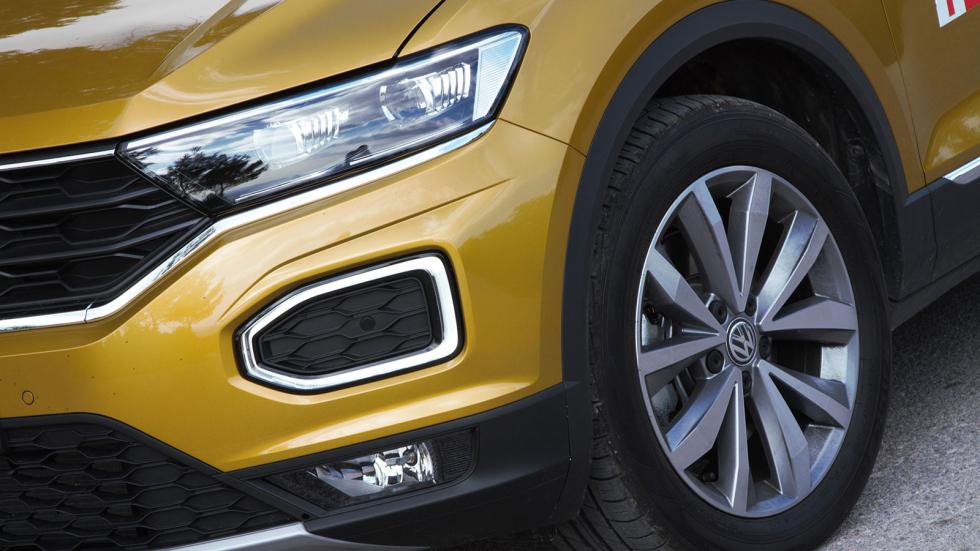 Citroen C4 C-Cross Vs Opel Astra Vs VW T-Roc