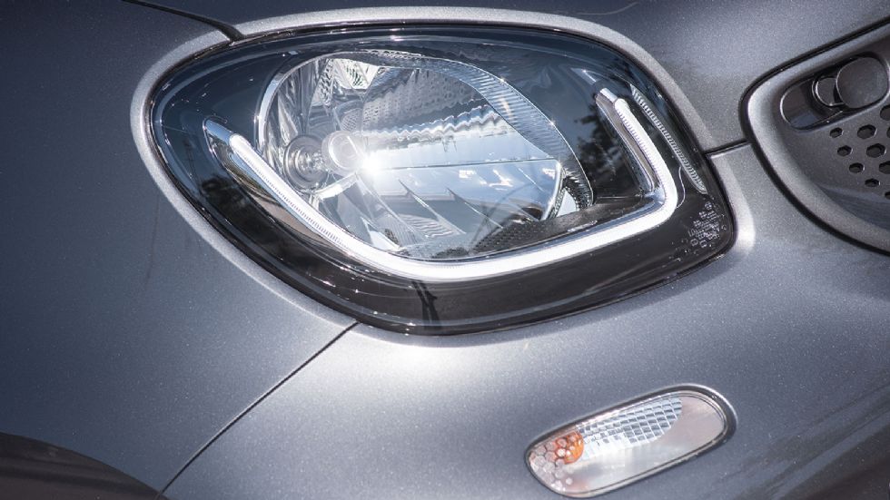 Zoom στις λεπτομέρειες του smart forfour BRABUS.