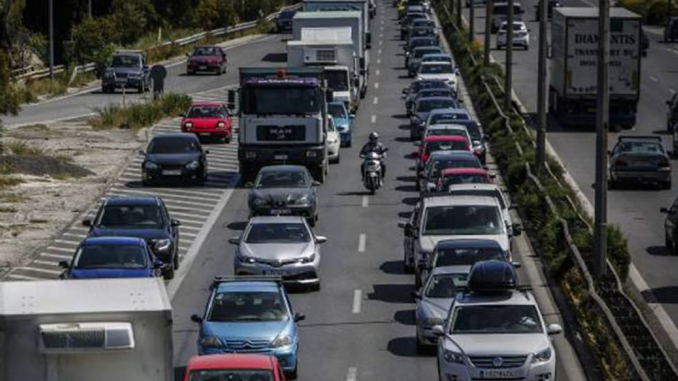 Δύο μήνες παράταση στην πληρωμή των τελών κυκλοφορίας
