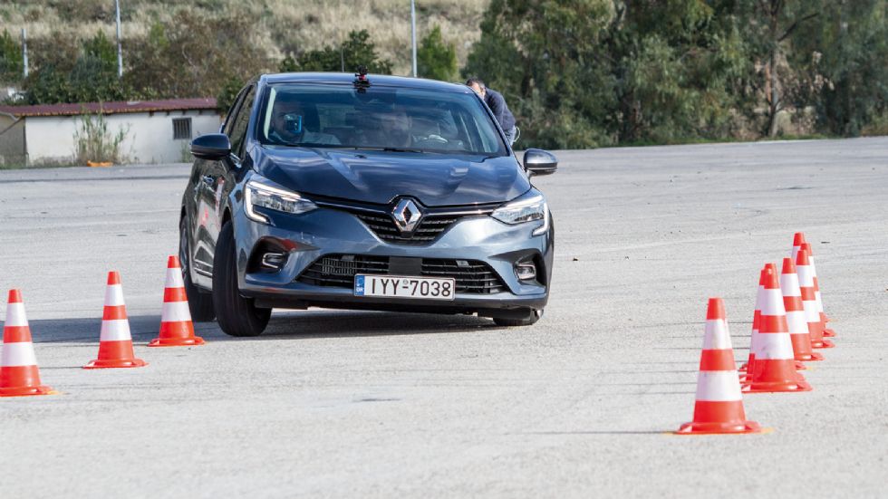 Οι κλίσεις του αμαξώματος είναι αυξημένες στην 2η αλλαγή πορείας ωστόσο δεν επηρεάζουν την διαδικασία και δεν οδηγούν σε άνοιγμα της τροχιάς του αμαξώματος.	