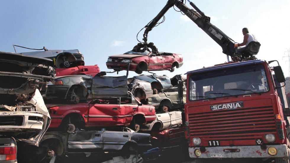 Η ανακύκλωση αυτοκινήτων διεξάγεται μέσω του δικτύου της ΕΔΟΕ με συνοπτικές διαδικασίες, χωρίς να χρειαστεί να έρθετε σε συναλλαγή με το Δημόσιο.
