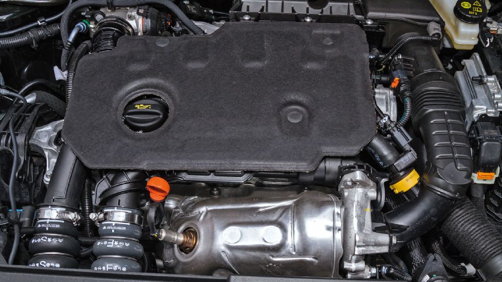 Εύρωστος αποδεικνύεται ο 1,5 λτ. κινητήρας του Corsa, πετυχαίνοντας καλές επιδόσεις και κρατώντας την κατανάλωση σε φυσιολογικά πλαίσια. 