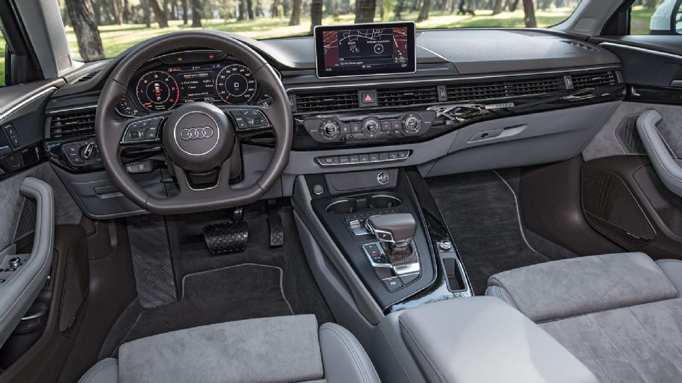 Ευχάριστο τόσο σε εικόνα αλλά κυρίως σε κατασκευή είναι το εσωτερικό και της allroad έκδοσης του νέου Audi A4.  