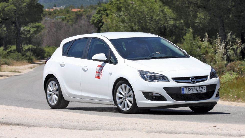 Η οδική συμπεριφορά του Opel Astra 1,6 CDTi εστιάζει κυρίως στην άνεση και την ασφαλή μεταφορά των επιβατών.