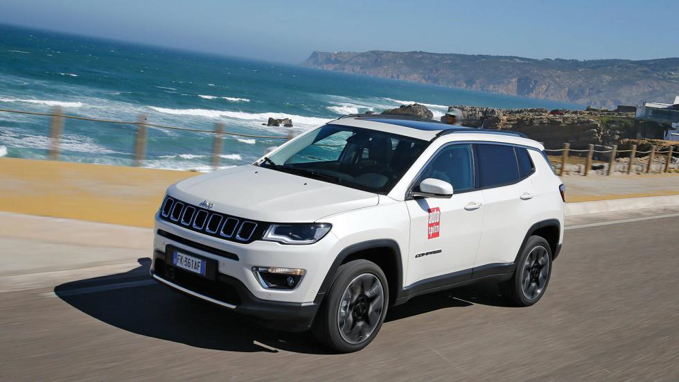 Το νέο Jeep Compass πατάει τους τροχούς του στη χώρα μας και η ελληνική αντιπροσωπεία ανακοίνωσε τον αναλυτικό τιμοκατάλογο του μοντέλου.