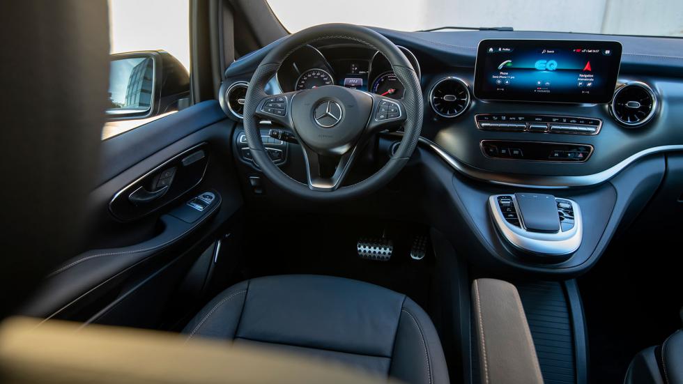 Από το smart EQ στην EQS, η Mercedes-Benz έχει μια πλήρη ηλεκτρική οικογένεια