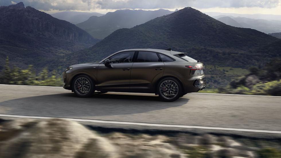 Νέο Audi Q3 Sportback: Κομψό, υβριδικό coupe SUV που έρχεται στην Ελλάδα