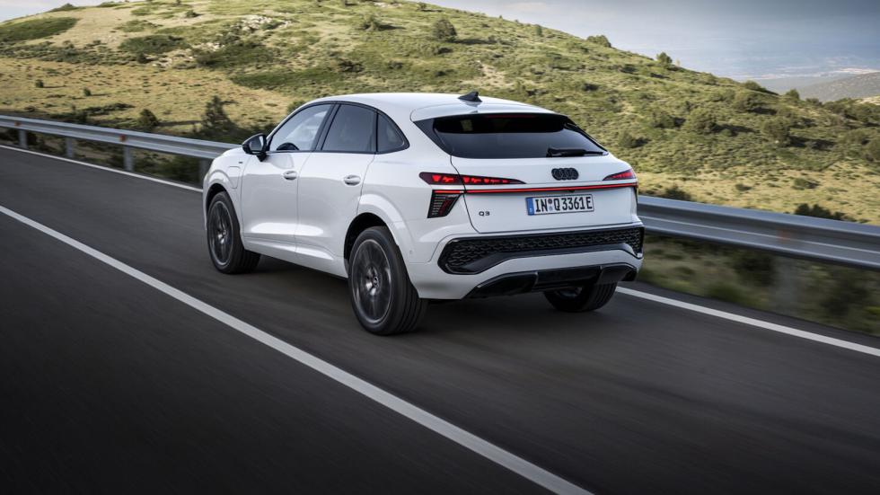 Νέο Audi Q3 Sportback: Κομψό, υβριδικό coupe SUV που έρχεται στην Ελλάδα