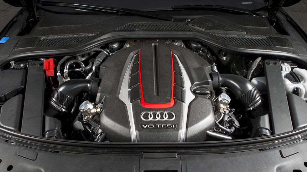 Στην εργοστασιακή του εκδοχή, το το 4λιτρο V8 twin-turbo μοτέρ έχει ισχύ 520 ίππων και ροπή 650 Nm. Σε αυτήν της ABT, η απόδοση ανέβηκε στους 675 ίππους και στα 840 Nm.