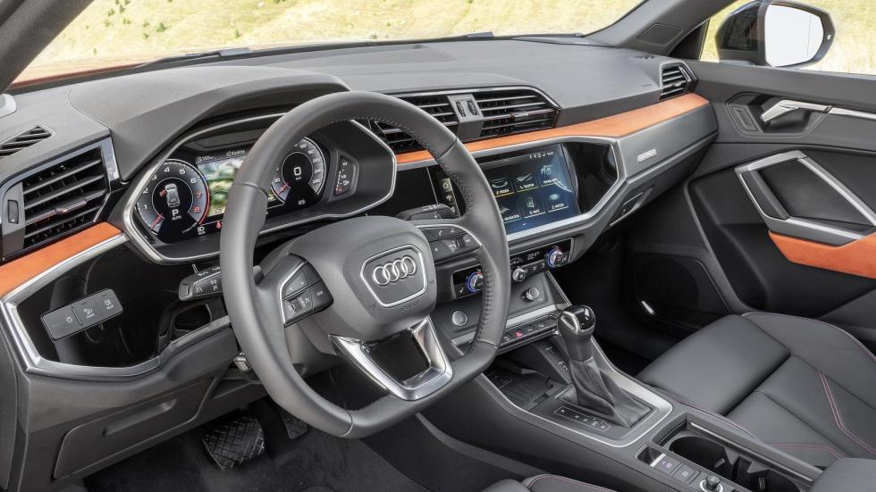 Audi Q3: Σε βενζίνη, diesel και Plug-in υβριδικό από 33.900 ευρώ