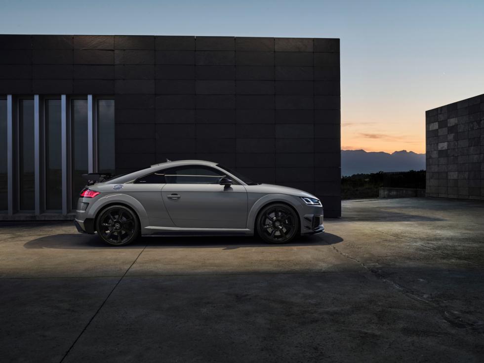 Το Audi TT RS Coupe Iconic Edition γιορτάζει τα 25 χρόνια του ΤΤ