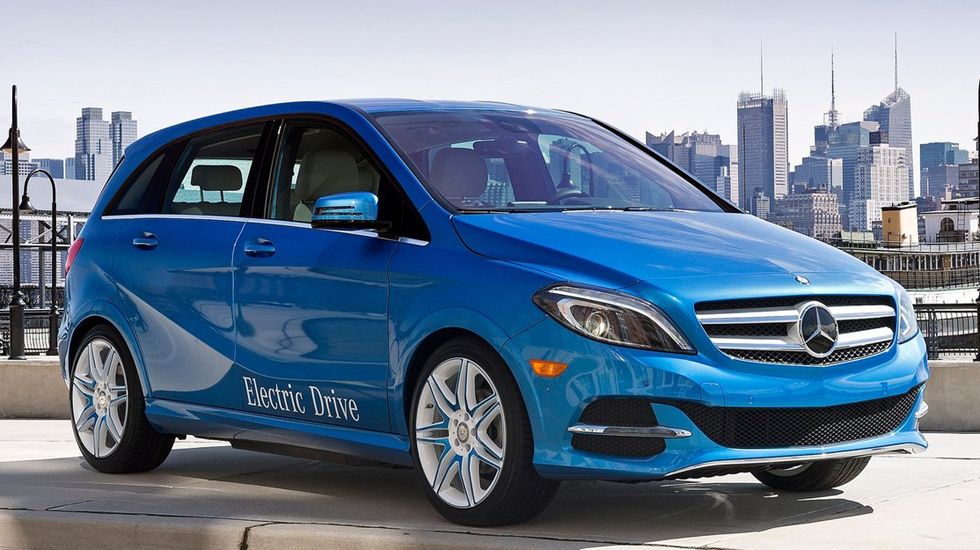 Στην ανανεωμένη γενιά της Mercedes B-Class, η ηλεκτρική έκδοση συνεχίζει να προσφέρει άκρως οικολογικές και οικονομικές μετακινήσεις.