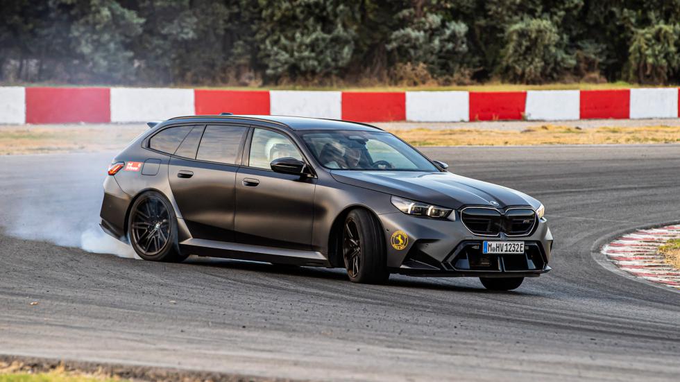 Οδηγούμε στο BMW M Festival –Στην πίστα με 2.500 άλογα από την BMW M