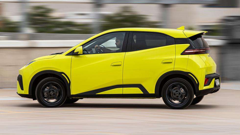Νέο BYD Dolphin Surf: Στην Ελλάδα το μικρό ηλεκτρικό με τιμές «χώμα»