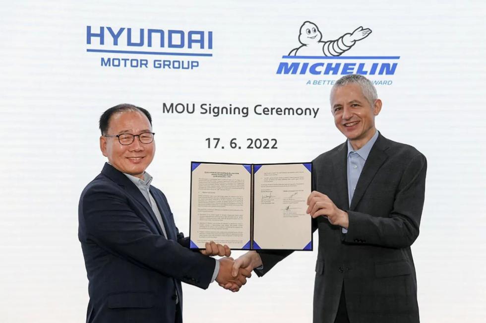Hyundai & Michelin ετοιμάζουν ειδικά ελαστικά για ηλεκτρικά 