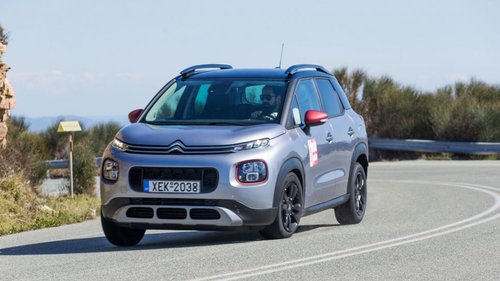 Το C3 Aircross είναι ξεκάθαρα εστιασμένο στην άνεση, με τη μαλακή του ανάρτηση να φιλτράρει αποτελεσματικά τις κακοτεχνίες.	