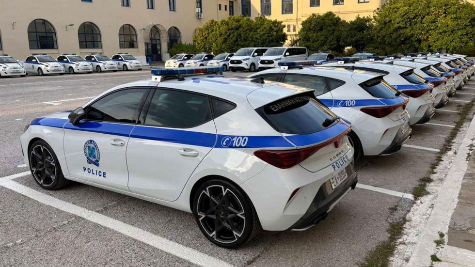 Περιπολικά CUPRA Leon VZ με 300 άλογα & Fiat 500e με αυτονομία 300+ χλμ. στην πόλη
