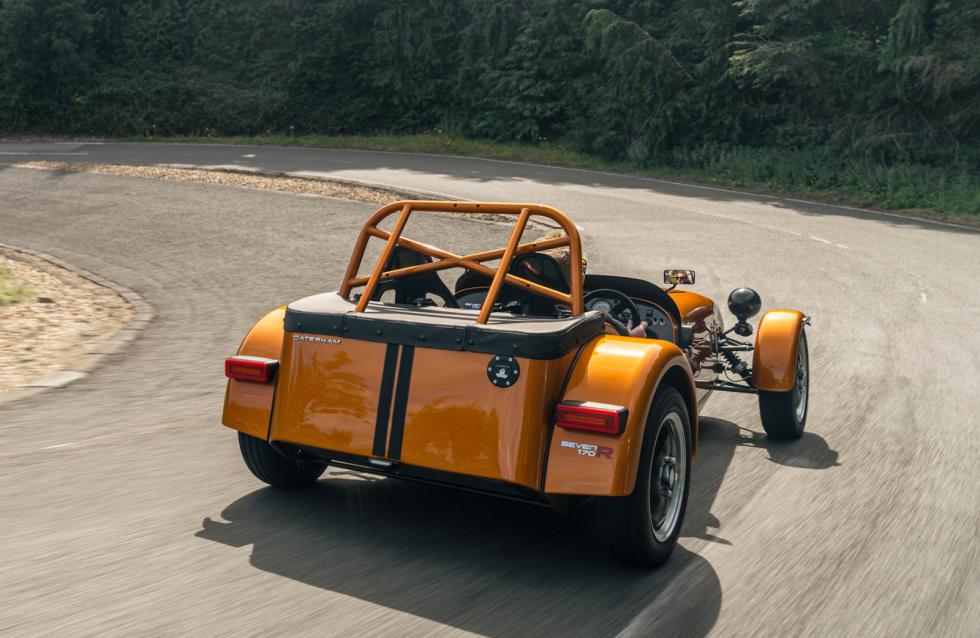 Το Caterham Seven είναι ελαφρύτερο από το μοτέρ της Chiron