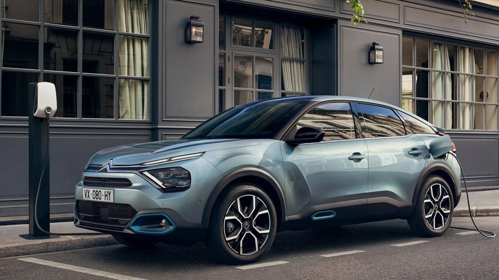 Τα highlights του ηλεκτρικού Citroen e-C4 C-Cross 