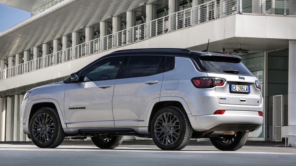 Πλήρης αποκάλυψη για το ανανεωμένο Jeep Compass