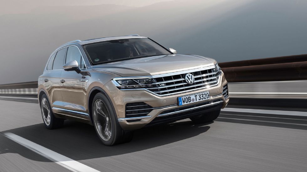 To τετρακίνητο Touareg με τον V8 TDI κινητήρα.