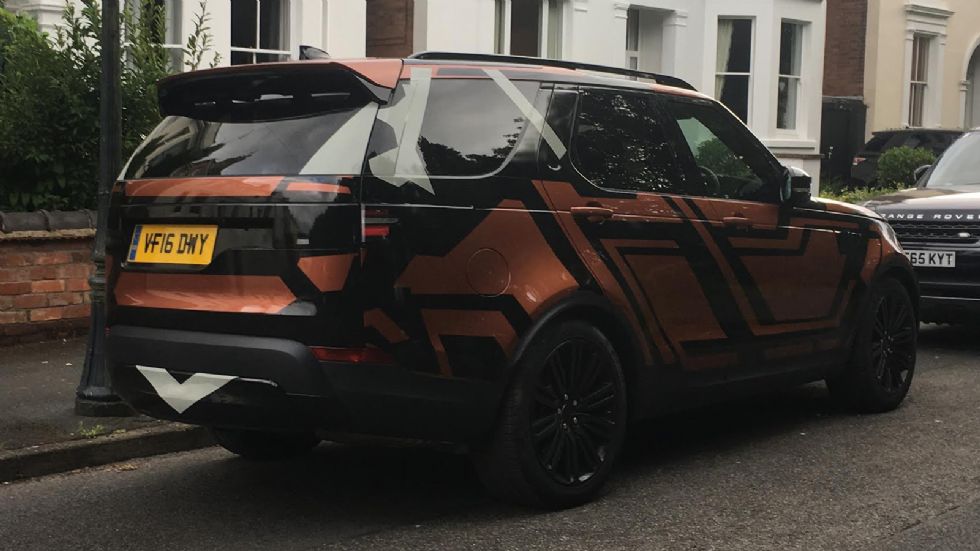 Η μορφή του νέου Discovery θα «οφείλει» πολλά στο Discovery Vision Concept του 2014, με τους ανθρώπους της Jaguar Land Rover να υπόσχονται πιο πολυτελές και σπορτίφ «ύφος».