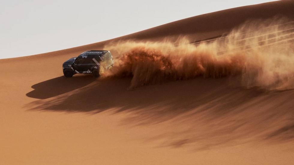 Επιστροφή στο Dakar με Land Rover Defender για την «αλεπού της ερήμου»