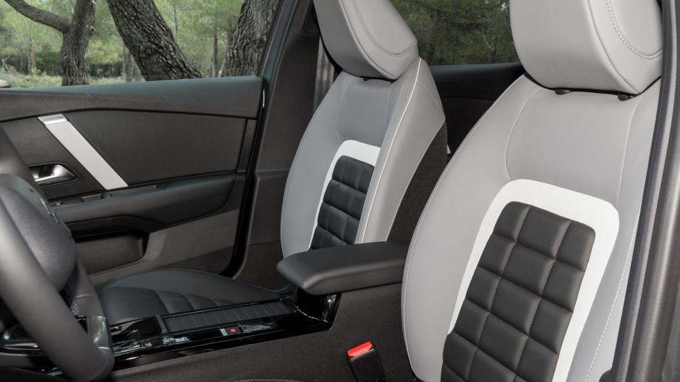 Δοκιμή: Ανανεωμένο Citroen e-C4 με 156 PS