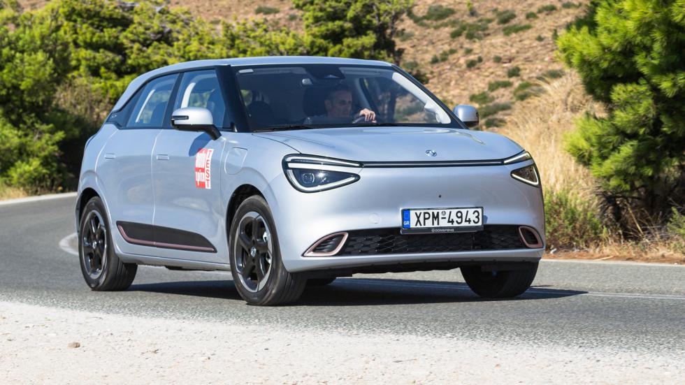 Στην πράξη τo Dongfeng Box εμφανίζει συγκρατημένη κατανάλωση ενέργειας και καλή αυτονομία με τις σχετικές μετρήσεις μας να δείχνουν 310 χλμ. μέσα στην πόλη και 260 χλμ. σε μικτές συνθήκες.