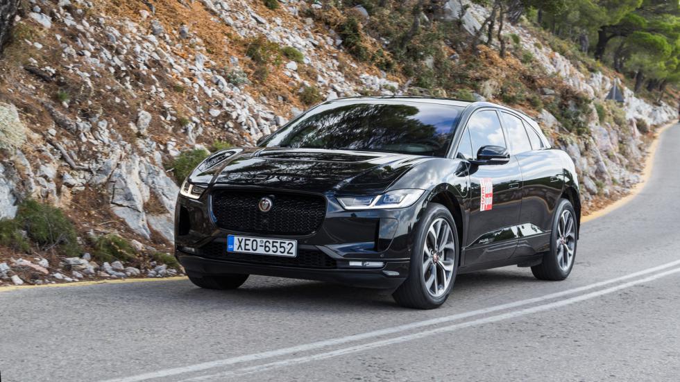 Η φουτουριστική εμφάνιση της Jaguar I-Pace σε προδιαθέτει πως πρόκειται για ένα μοντέλο τεχνολογικά προηγμένο.