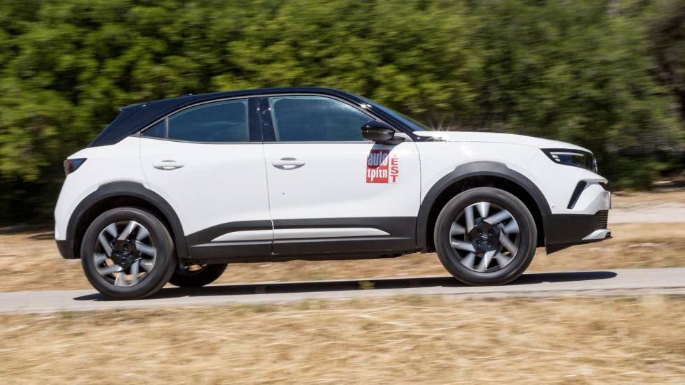 To Opel Mokka με τα 136 άλογα είναι το πιο γρήγορο μικρό SUV στο προσπέρασμα με χειροκίνητο κιβώτιο. Και μάλιστα η κατανάλωση παραμένει κάτω από τα 7 λτ./100 χλμ..
