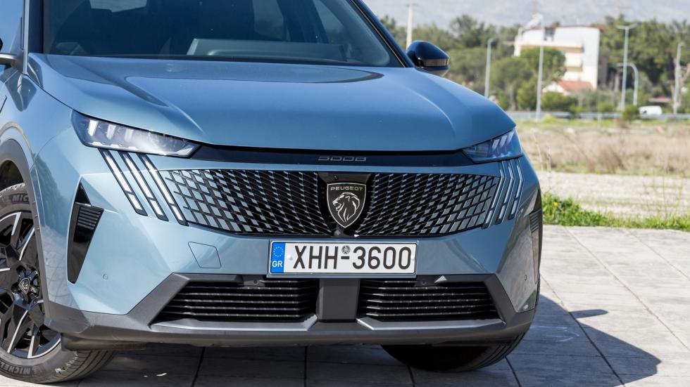 Δοκιμή: Νέο Peugeot 5008 Hybrid | 7-θέσια, στυλάτη SUVάρα