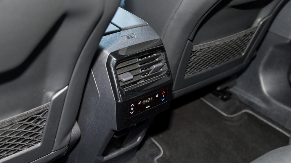Δοκιμή: Νέο Peugeot 5008 Hybrid | 7-θέσια, στυλάτη SUVάρα