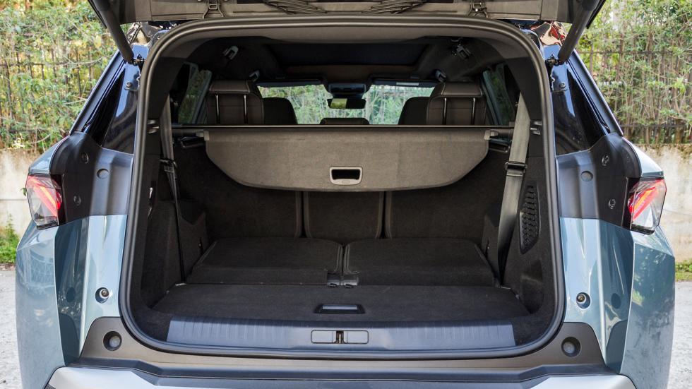 Δοκιμή: Νέο Peugeot 5008 Hybrid | 7-θέσια, στυλάτη SUVάρα