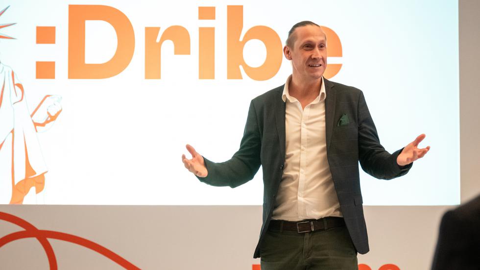 O Niels Kiel Nielsen, Marketing Director of Dribe Δανίας.