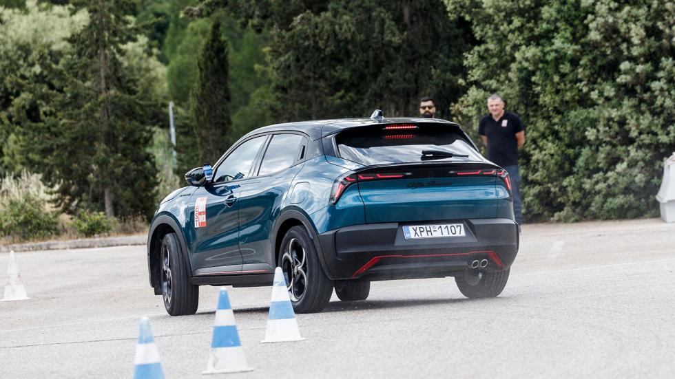 Elk Test στην Alfa Romeo Junior: Νέο ρεκόρ και από τη «μικρή» Alfa μετά την Tonale