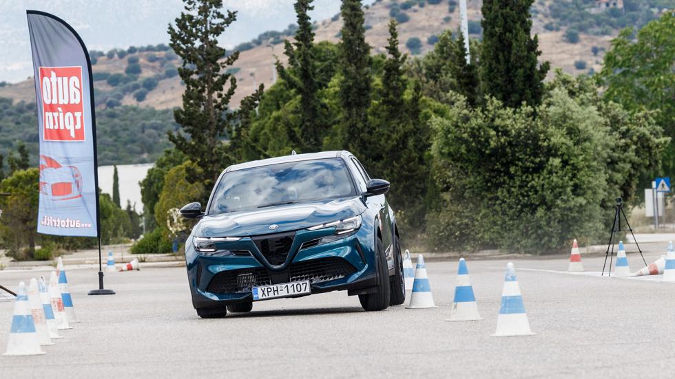 Elk Test στην Alfa Romeo Junior: Νέο ρεκόρ και από τη «μικρή» Alfa μετά την Tonale